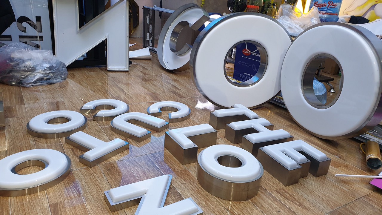 VAI TRÒ CỦA BẢNG HIỆU MICA