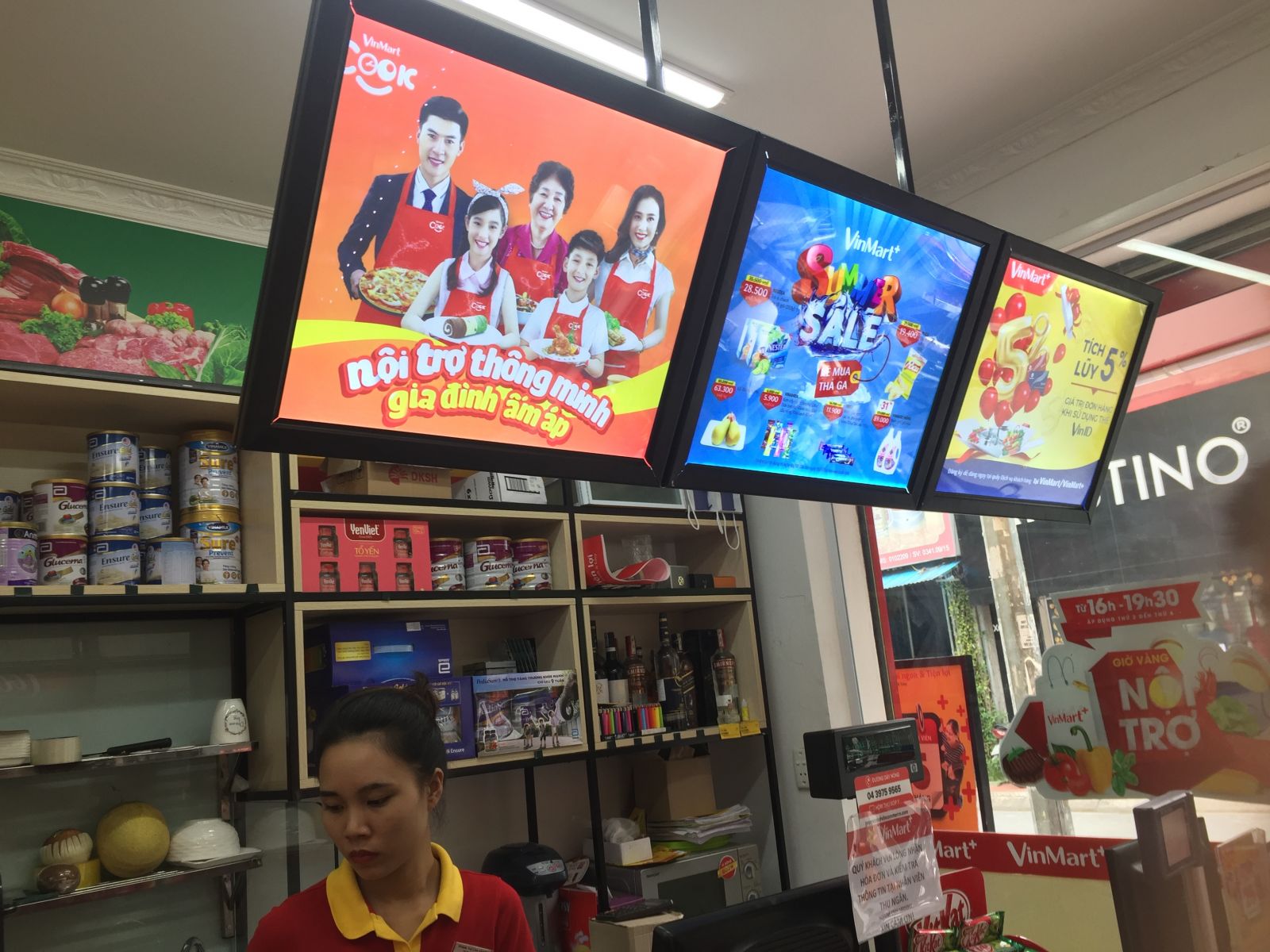 tranh mica làm menu quảng cáo