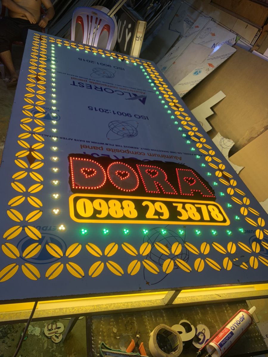 biển hiệu khách sạn 