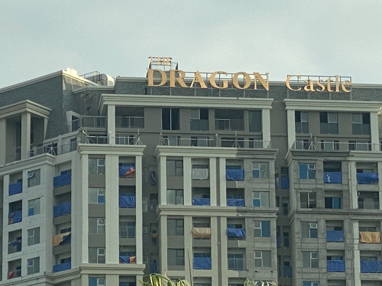 Bo chu quang cao toa nha